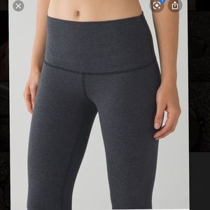 Rare!! Lululemon Wunder Under brushed cotton Sz 4